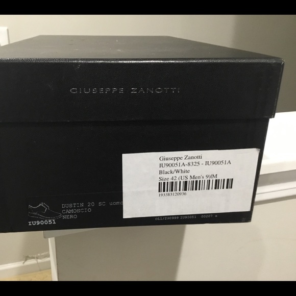 100% Real Giuseppe Zanotti Zipper Suede. - Picture 4 of 9